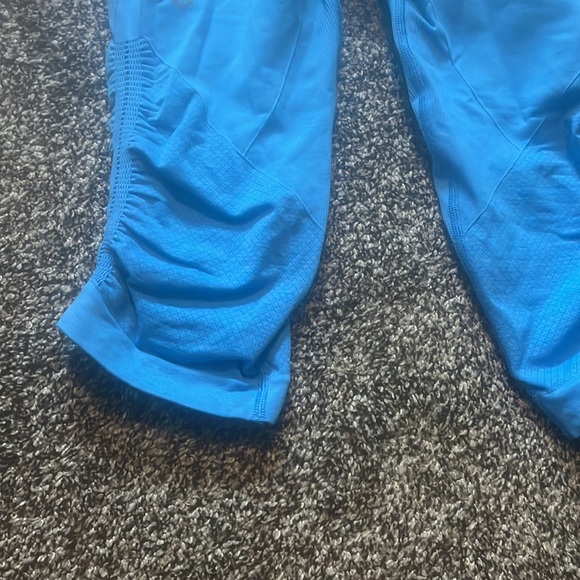 Lululemon In The Flow Crop II Leggings
Heathered Cornflower - Picture 6 of 10